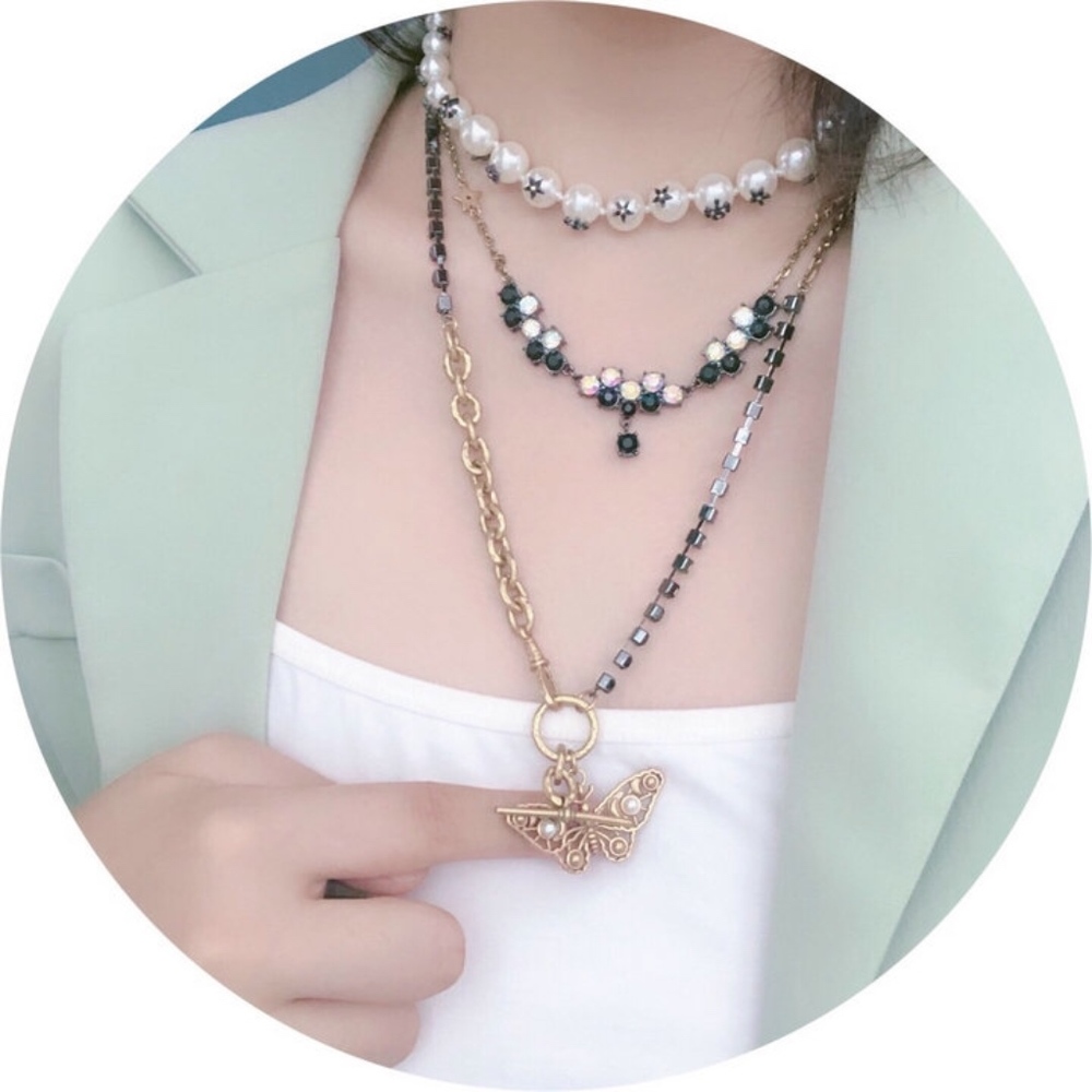 Dior  necklaces - Picture 6 of 7